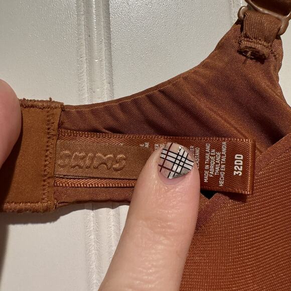 Skims Weightless Scoop Bra Underwire 32DD - Picture 3 of 6